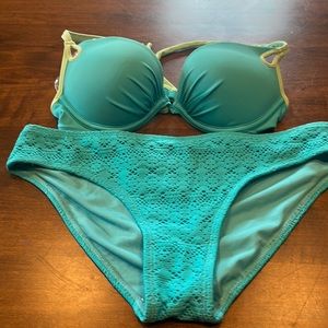 Victoria’s Secret Bikini Top & SO Bottom